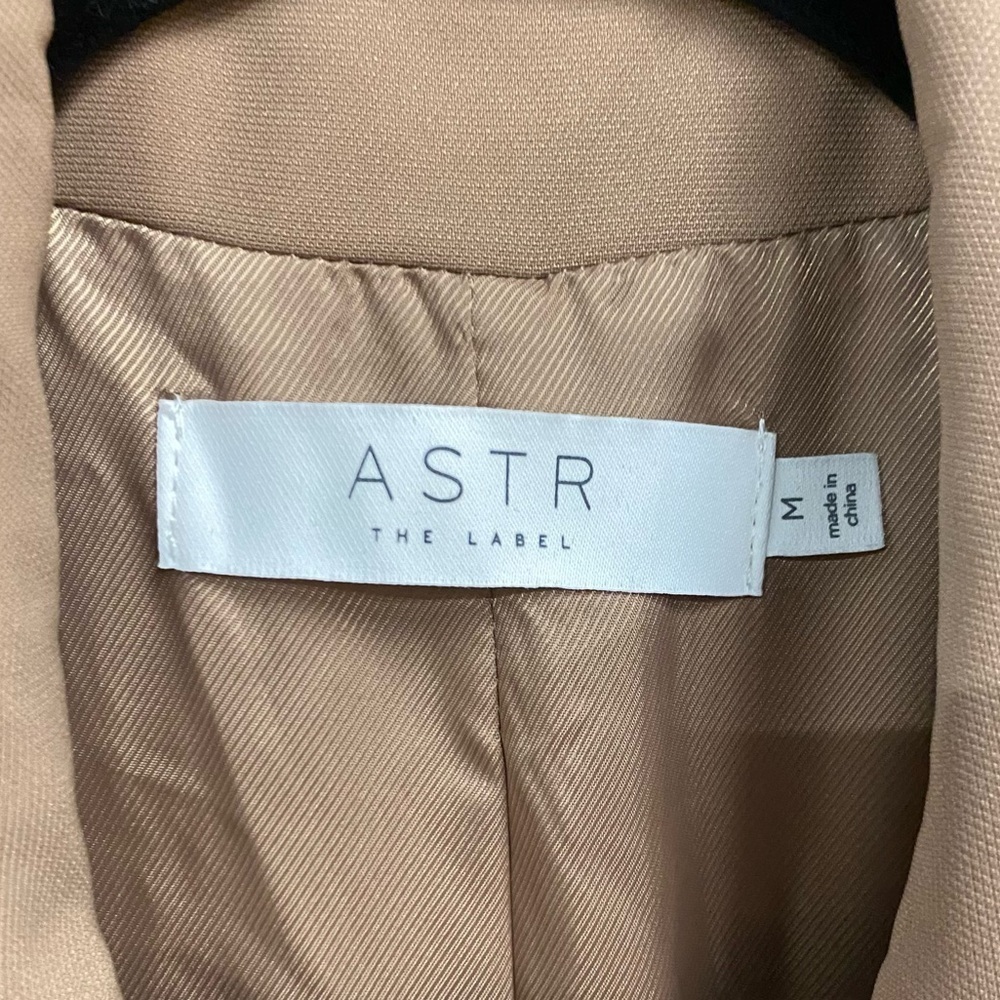 ASTR The Label Sekani Dress Camel Tan Midi Pleated Skirt jacket Revolve M - Picture 10 of 10
